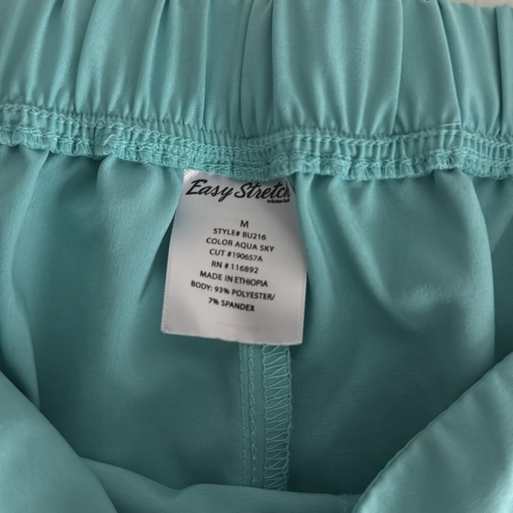 Easy Stretch Scrub Set - Picture 4 of 4